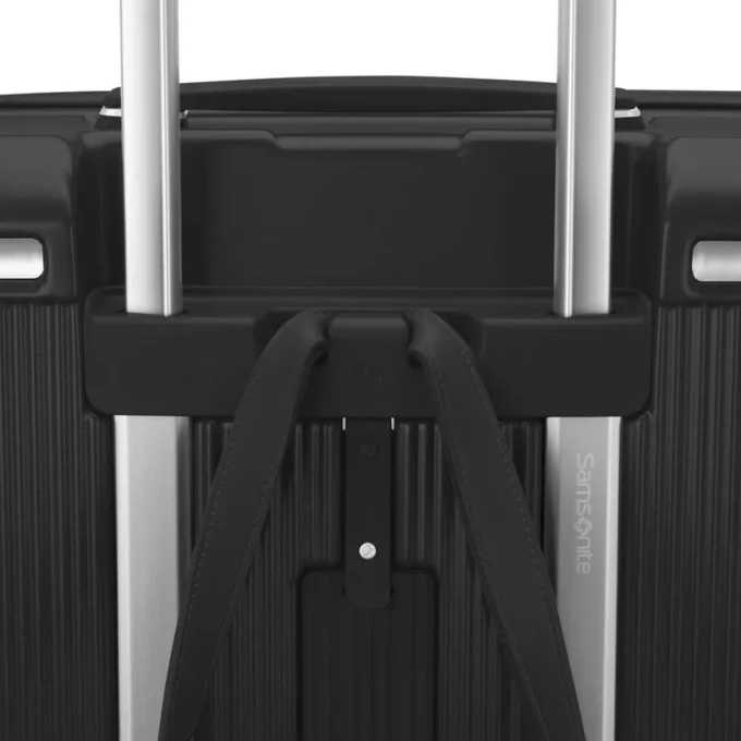 Grande valise à roulettes rigide Silhouette 18 Grande valise à roulettes rigide Silhouette 18