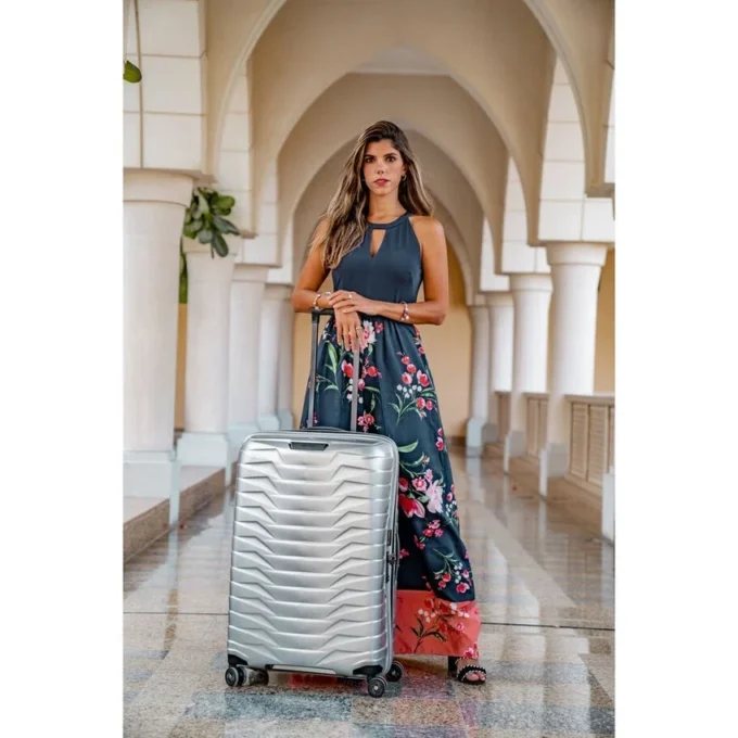 Grande valise à roulettes Proxis Grande valise à roulettes Proxis