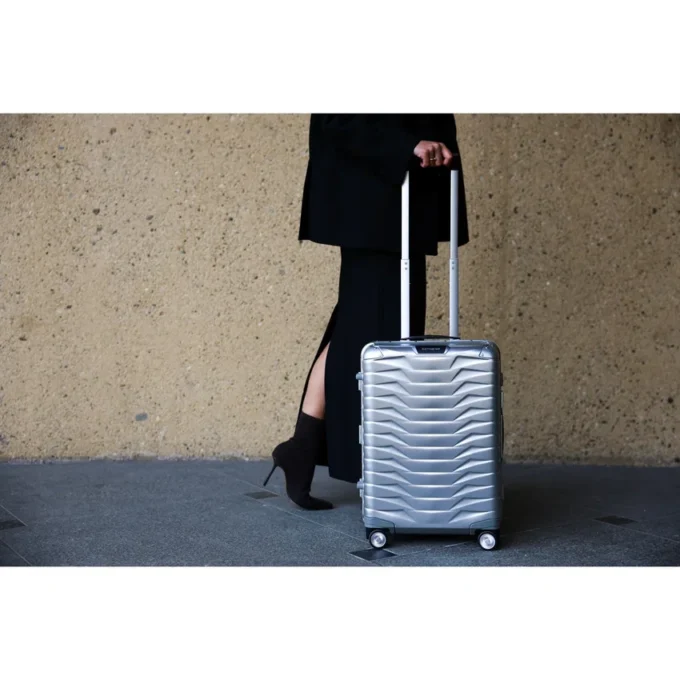 Valise à roulettes Proxis en aluminium pour bagages cabine Valise à roulettes Proxis en aluminium pour bagages cabine