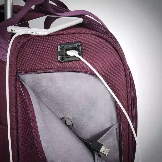 Valise spinner sous-siège avec port USB Valise spinner sous-siège avec port USB