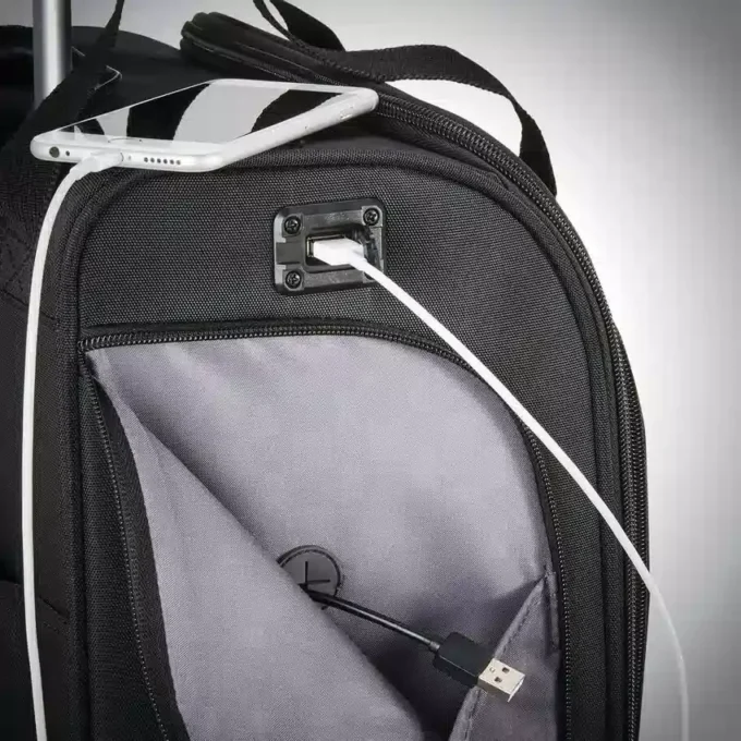 Valise spinner sous-siège avec port USB Valise spinner sous-siège avec port USB