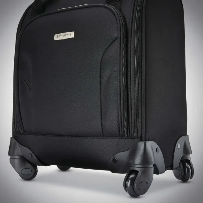Valise spinner sous-siège avec port USB Valise spinner sous-siège avec port USB